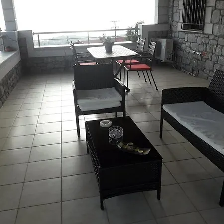 فيلة Kelly's In Stoupa