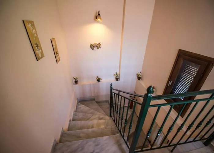 Kelly's In Stoupa Villa Neokhorion (Messenia)